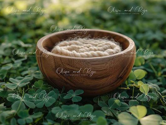 Woodland Clover Newborn Digital Backdrop – Serene, Nature-Inspired Setting for Baby’s First Photoshoot
